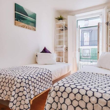 3 Bedroom Apartment In Baixa With River View Лиссабон Экстерьер фото