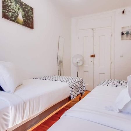 3 Bedroom Apartment In Baixa With River View Лиссабон Экстерьер фото