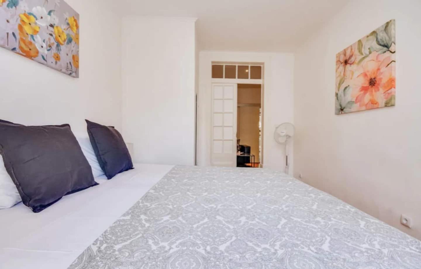 3 Bedroom Apartment In Baixa With River View Лиссабон Экстерьер фото