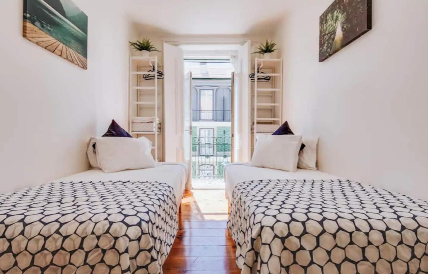 3 Bedroom Apartment In Baixa With River View Лиссабон Экстерьер фото