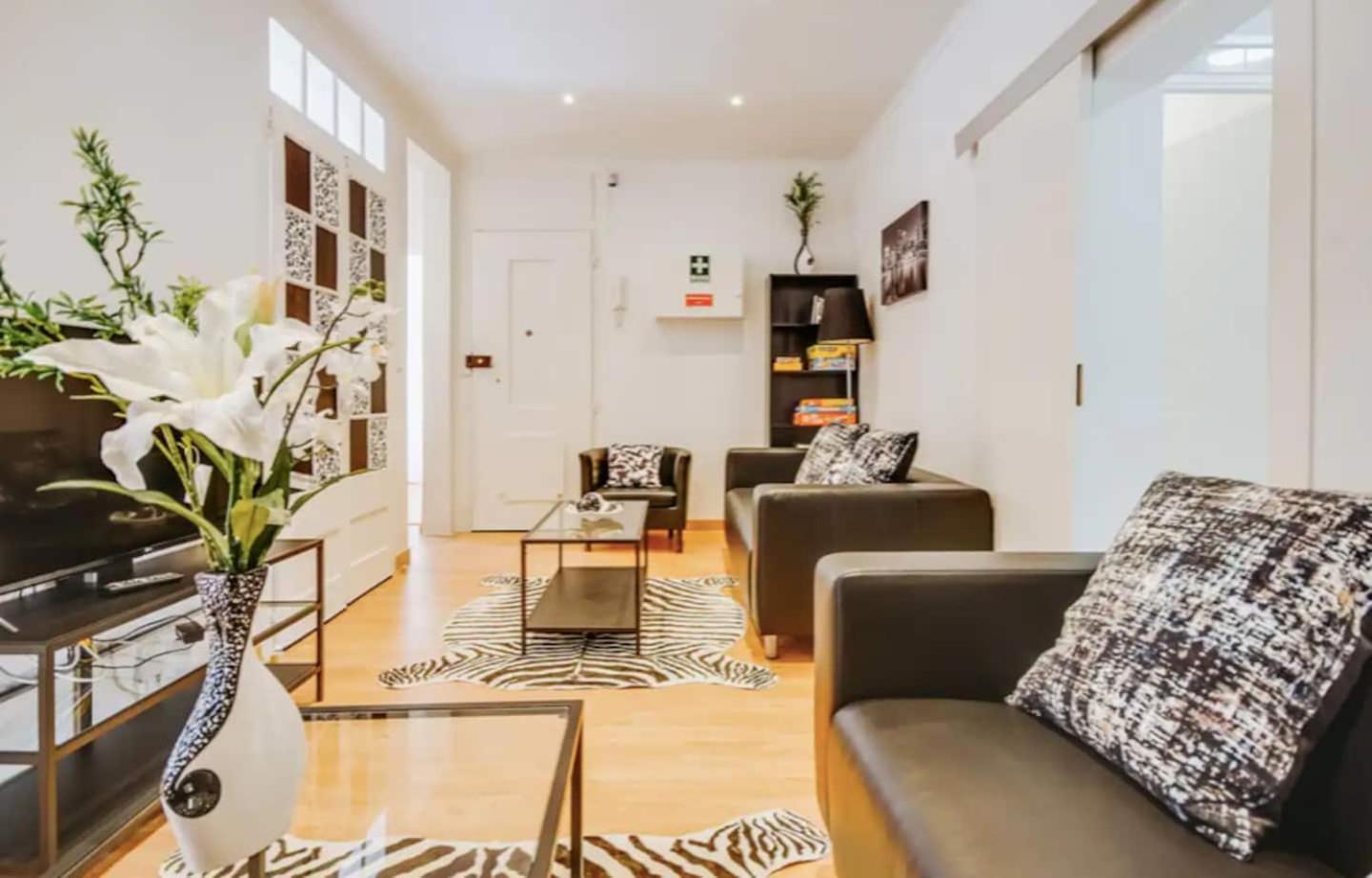 3 Bedroom Apartment In Baixa With River View Лиссабон Экстерьер фото