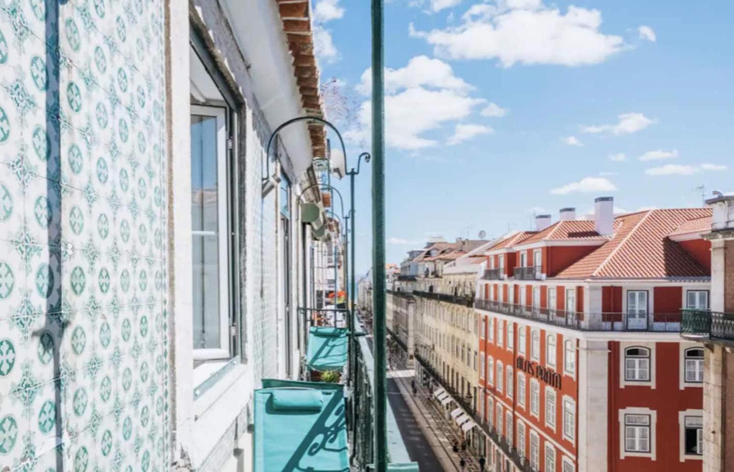 3 Bedroom Apartment In Baixa With River View Лиссабон Экстерьер фото